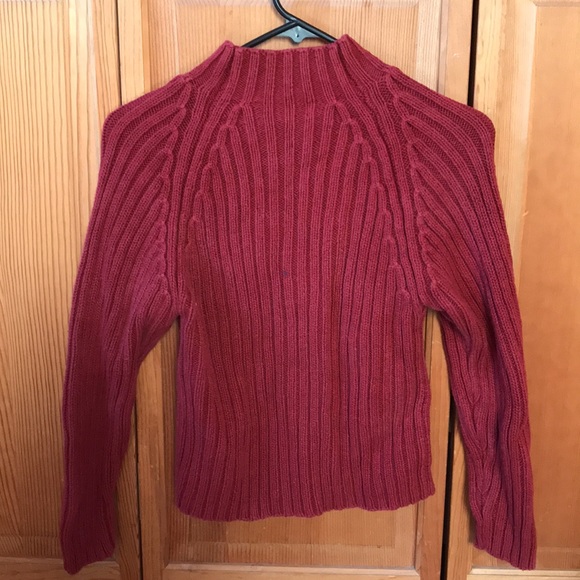 Beautiful Zip Up Crew Neck Sweater - Picture 3 of 6